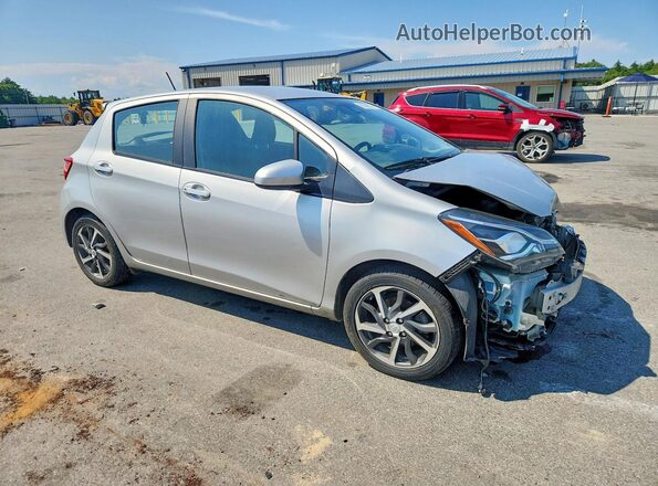 VNKKTUD32JA092985 2018 TOYOTA YARIS Silver Առջևի աջ
