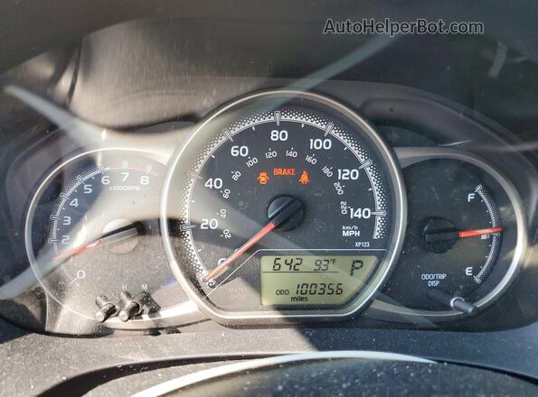 VNKKTUD36HA077982 2017 TOYOTA YARIS White Widok zestawu wskaźników