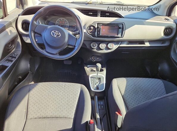 VNKKTUD37GA063958 2016 TOYOTA YARIS Blue Вид панелі приладів