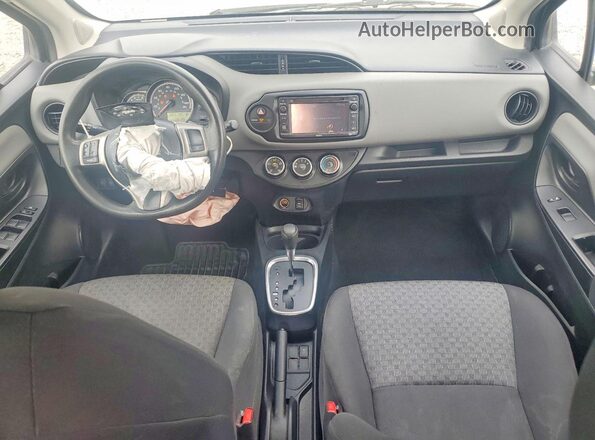 VNKKTUD37HA085637 2017 TOYOTA YARIS Gray წინა პანელის ხედი