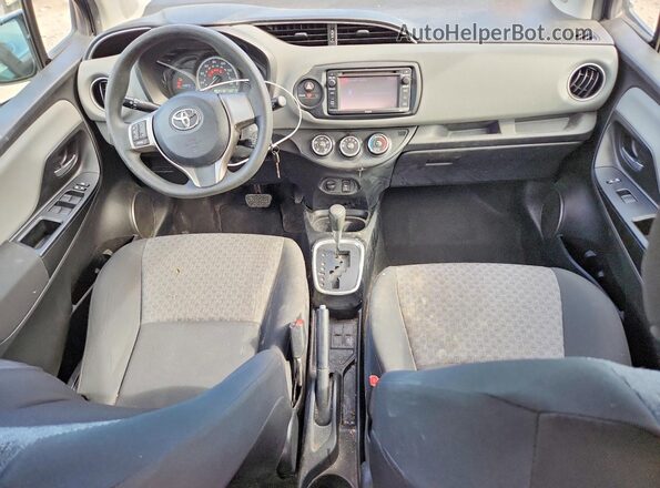 VNKKTUD38GA057649 2016 TOYOTA YARIS Blue Առջևի վահանակի տեսք