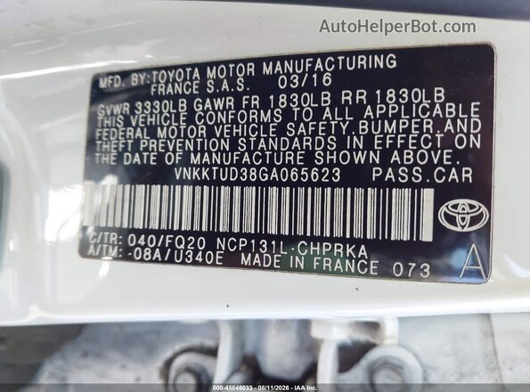 VNKKTUD38GA065623 2016 TOYOTA YARIS White Engine compartment view