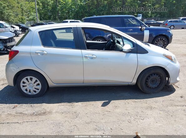 VNKKTUD3XGA062917 2016 TOYOTA YARIS Silver უკანა სალონის ხედი