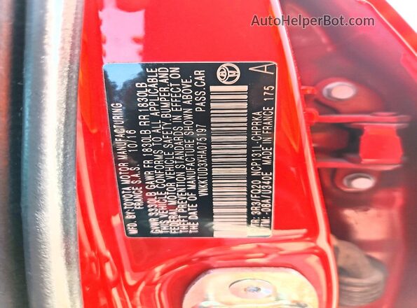 VNKKTUD3XHA075197 2017 TOYOTA YARIS Red Вид наклейки з VIN-кодом
