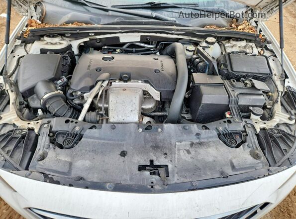 W04GL6SX3K1040728 2019 BUICK REGAL White Vista interior trasera