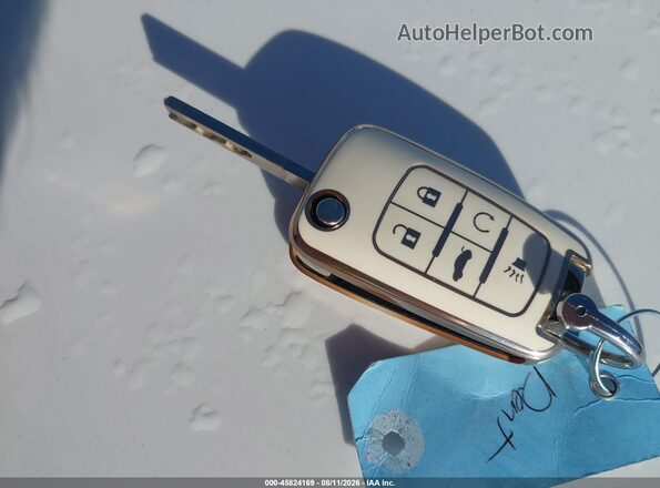 W04WH3N58JG041990 2018 BUICK CASCADA White Առջևի վահանակի տեսք