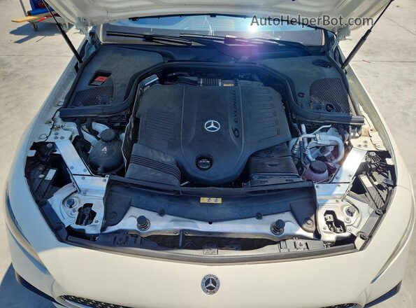 W1K2J5KB0NA106375 2022 MERCEDES-BENZ CLS-CLASS White Widok wnętrza z tyłu