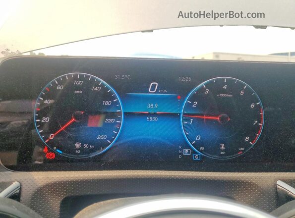 W1K3F4HB0NJ366976 2022 MERCEDES-BENZ A Gray Սարքավորումների վահանակի տեսք