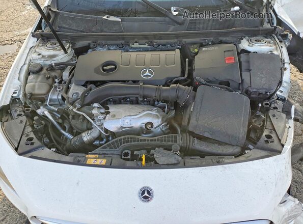 W1K3G4EB1MJ265249 2021 MERCEDES-BENZ A White Вид задньої частини салону
