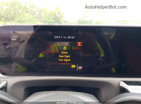 W1K3G4EB2NJ368438 2022 MERCEDES-BENZ A 220 White Vista de los asientos traseros