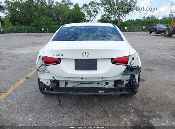 W1K3G4EB2NJ368438 2022 MERCEDES-BENZ A 220 White 