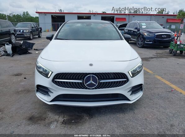 W1K3G4EB2NJ368438 2022 MERCEDES-BENZ A 220 White Vista interior trasera