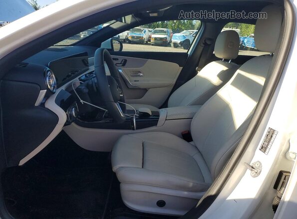 W1K3G4EB3MJ269271 2021 MERCEDES-BENZ A White Vista interior delantera