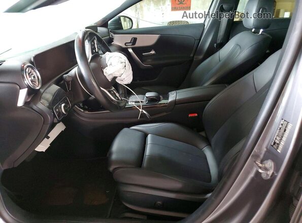 W1K3G4EB4LJ219638 2020 MERCEDES-BENZ A Gray Widok wnętrza z przodu