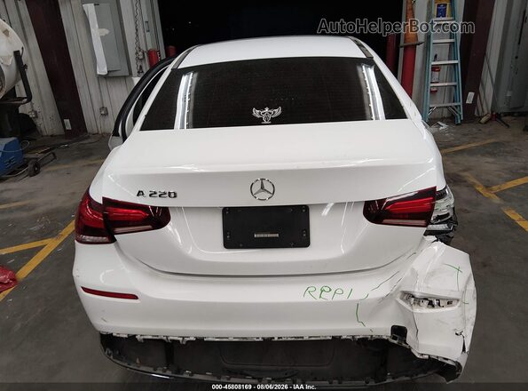 W1K3G4EB4MJ297970 2021 MERCEDES-BENZ A 220 Белый 