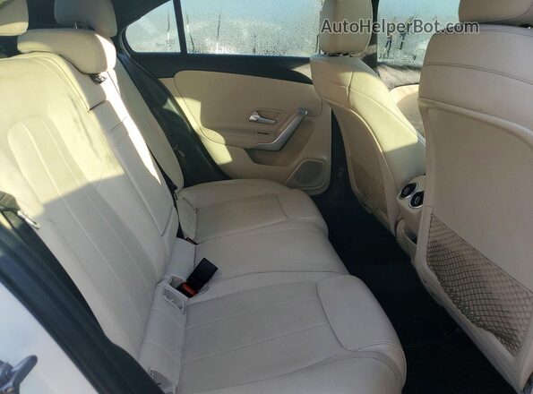 W1K3G4EB6LW045509 2020 MERCEDES-BENZ A White უკანა სავარძლების ხედი
