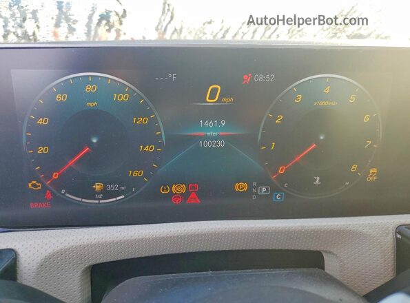 W1K3G4EB6LW045509 2020 MERCEDES-BENZ A White ხელსაწყოთა პანელის ხედი