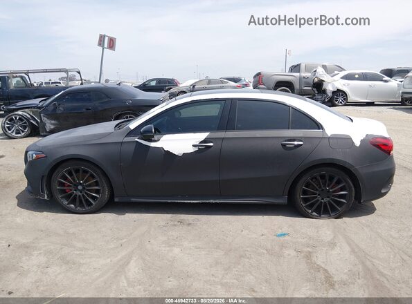 W1K3G4EB7MJ300635 2021 MERCEDES-BENZ A 220 Black Vista interior trasera
