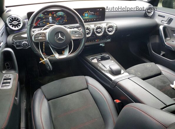 W1K3G4EB7MJ309206 2021 MERCEDES-BENZ A-CLASS Black Առջևի վահանակի տեսք