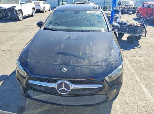 W1K3G4EB8LJ232053 2020 MERCEDES-BENZ A Black Widok z przodu