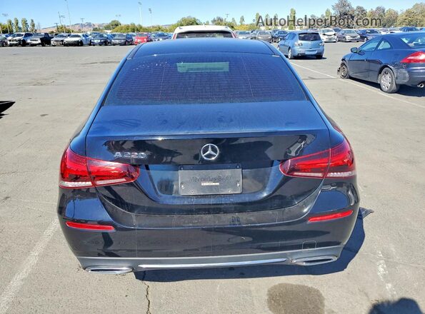 W1K3G4EB8LJ232053 2020 MERCEDES-BENZ A Black Widok z tyłu
