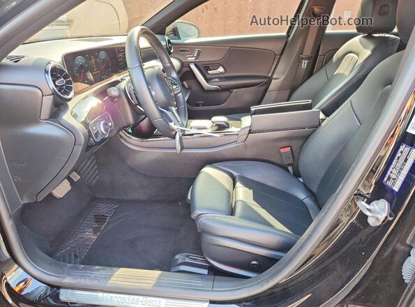 W1K3G4EB9LJ219019 2020 MERCEDES-BENZ A Black Սալոնի դիմացի տեսք