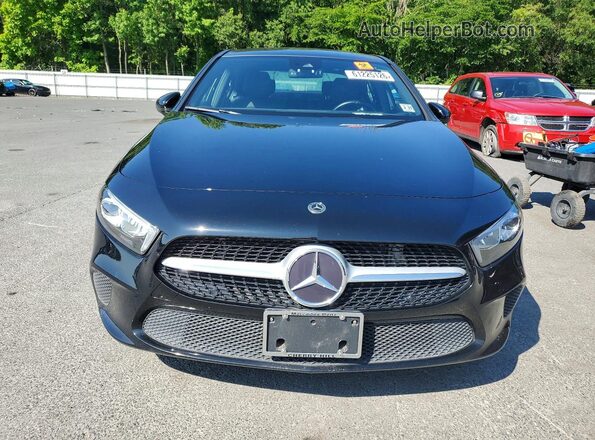 W1K3G4FB0NJ367299 2022 MERCEDES-BENZ A Black Widok z przodu