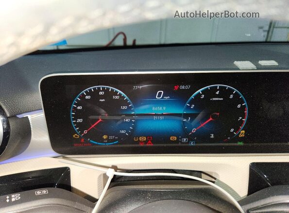 W1K3G4FB2LJ235965 2020 MERCEDES-BENZ A Silver Սարքավորումների վահանակի տեսք