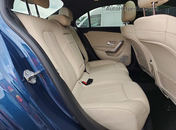 W1K3G4FB5LW047864 2020 MERCEDES-BENZ A Синий Вид задних сидений