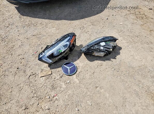 W1K3G4FB5MJ310983 2021 MERCEDES-BENZ A Black Widok komory silnika