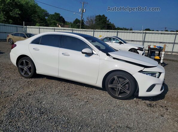 W1K3G4FBXMJ318948 2021 MERCEDES-BENZ A Белый Передняя правая четверть