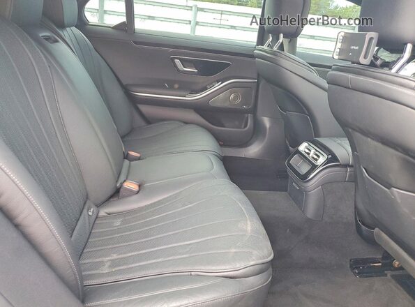 W1K6G6DB8NA147016 2022 MERCEDES-BENZ S Silver Vista de los asientos traseros