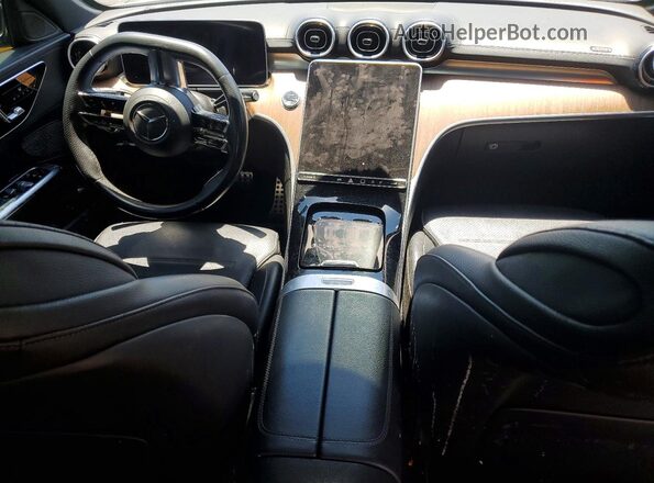 W1KAF4GB2PR082990 2023 MERCEDES-BENZ C White Widok deski rozdzielczej