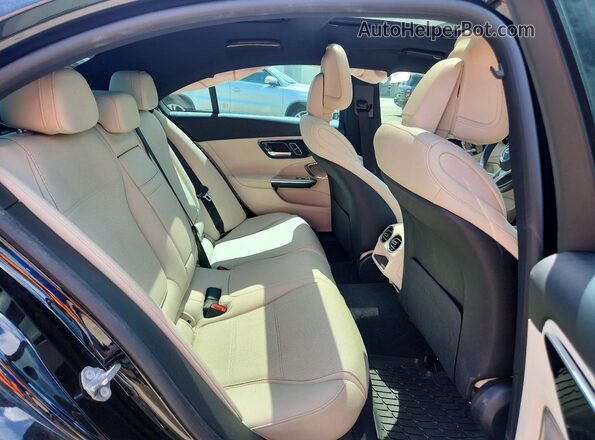 W1KAF4GB9PR148029 2023 MERCEDES-BENZ C Черный Вид задних сидений