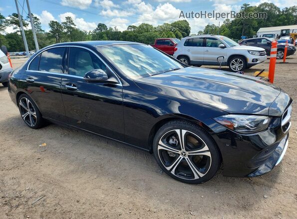 W1KAF4GB9PR148029 2023 MERCEDES-BENZ C Черный Передняя правая четверть