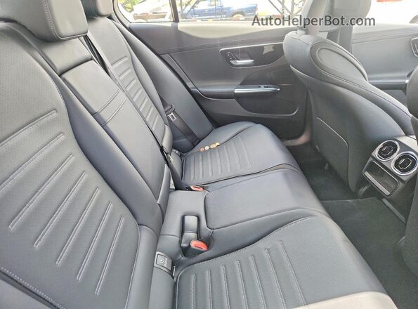 W1KAF4HB0PR129951 2023 MERCEDES-BENZ C Black Vista de los asientos traseros