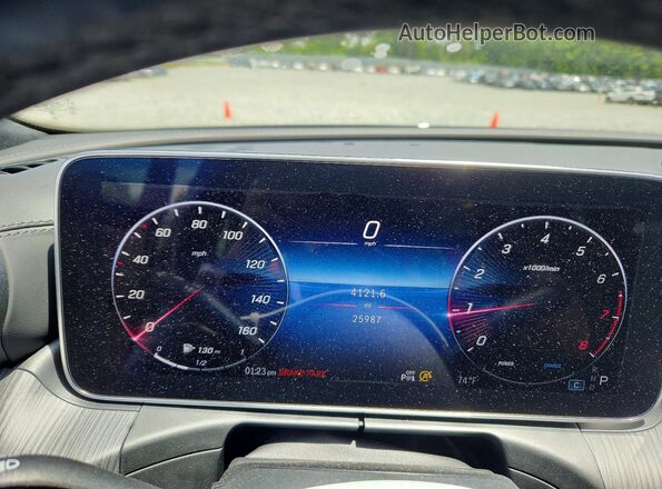 W1KAF4HB0PR129951 2023 MERCEDES-BENZ C Black Vista del cuadro de instrumentos