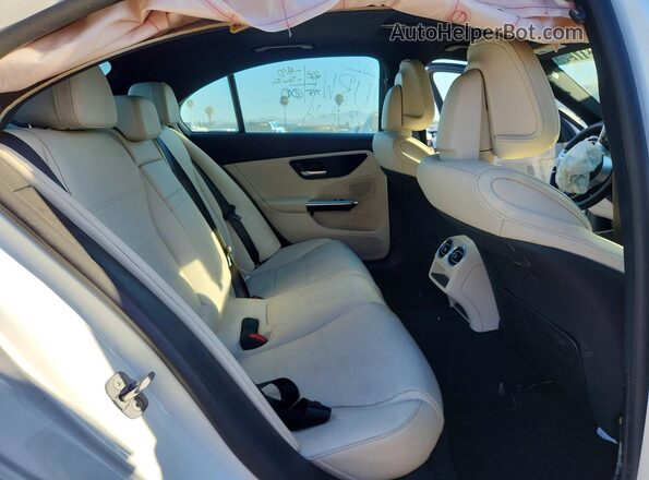 W1KAF4HB1SR289247 2025 MERCEDES-BENZ C White Vista de los asientos traseros