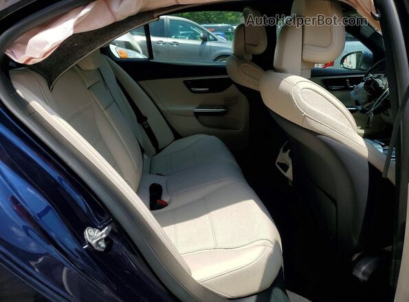 W1KAF4HB3PR079742 2023 MERCEDES-BENZ C Blue Widok tylnych siedzeń