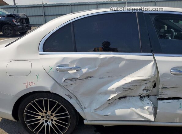 W1KAF4HB3RR164857 2024 MERCEDES-BENZ C White Widok tylnych siedzeń