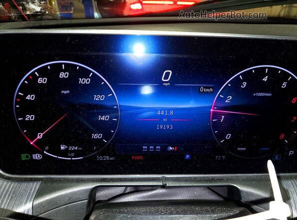 W1KAF4HB8SR244225 2025 MERCEDES-BENZ C Gray Widok zestawu wskaźników