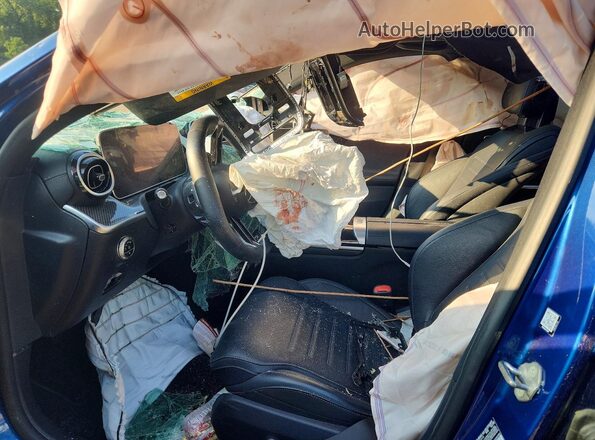 W1KAF8HBXPR108032 2023 MERCEDES-BENZ C Blue Vista interior delantera