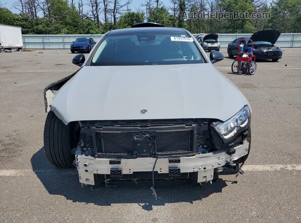 W1KLF4HB2RA067401 2024 MERCEDES-BENZ E Серый Вид спереди