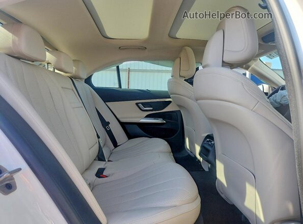 W1KLF6BB1SA093451 2025 MERCEDES-BENZ E Белый Вид задних сидений