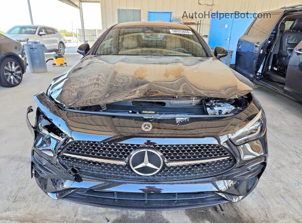 W1KMJ4HB0RF035987 2024 MERCEDES-BENZ CLE Black Widok z przodu
