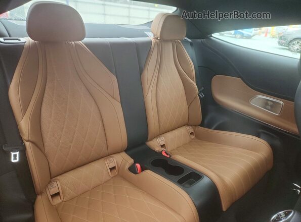 W1KMJ6CB4SF074008 2025 MERCEDES-BENZ CLE Black Rear seats view