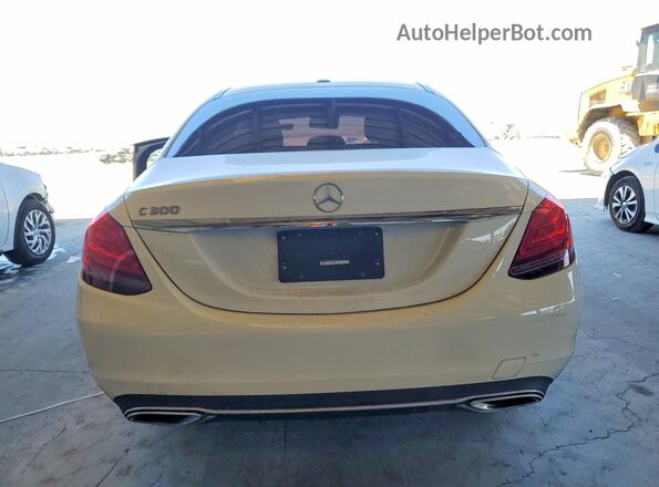 W1KWF8DB0MR650439 2021 MERCEDES-BENZ C White Rear view