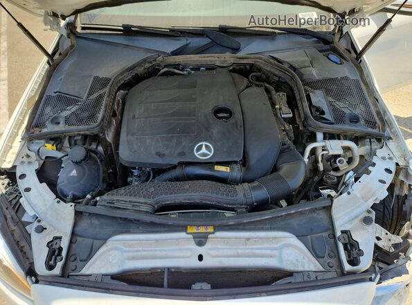 W1KWF8DB2LR588847 2020 MERCEDES-BENZ C White Rear interior view
