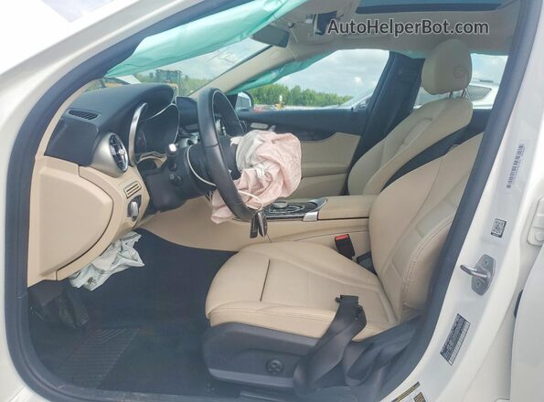 W1KWF8DB7LR598368 2020 MERCEDES-BENZ C White Vista interior delantera