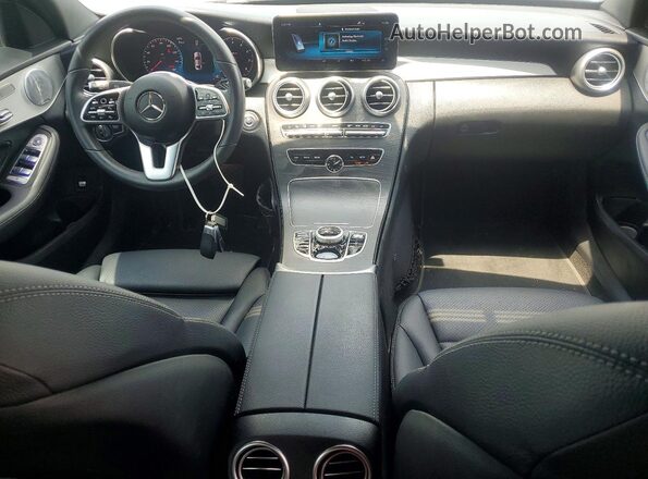W1KWF8DB7MR640023 2021 MERCEDES-BENZ C Gray Widok deski rozdzielczej